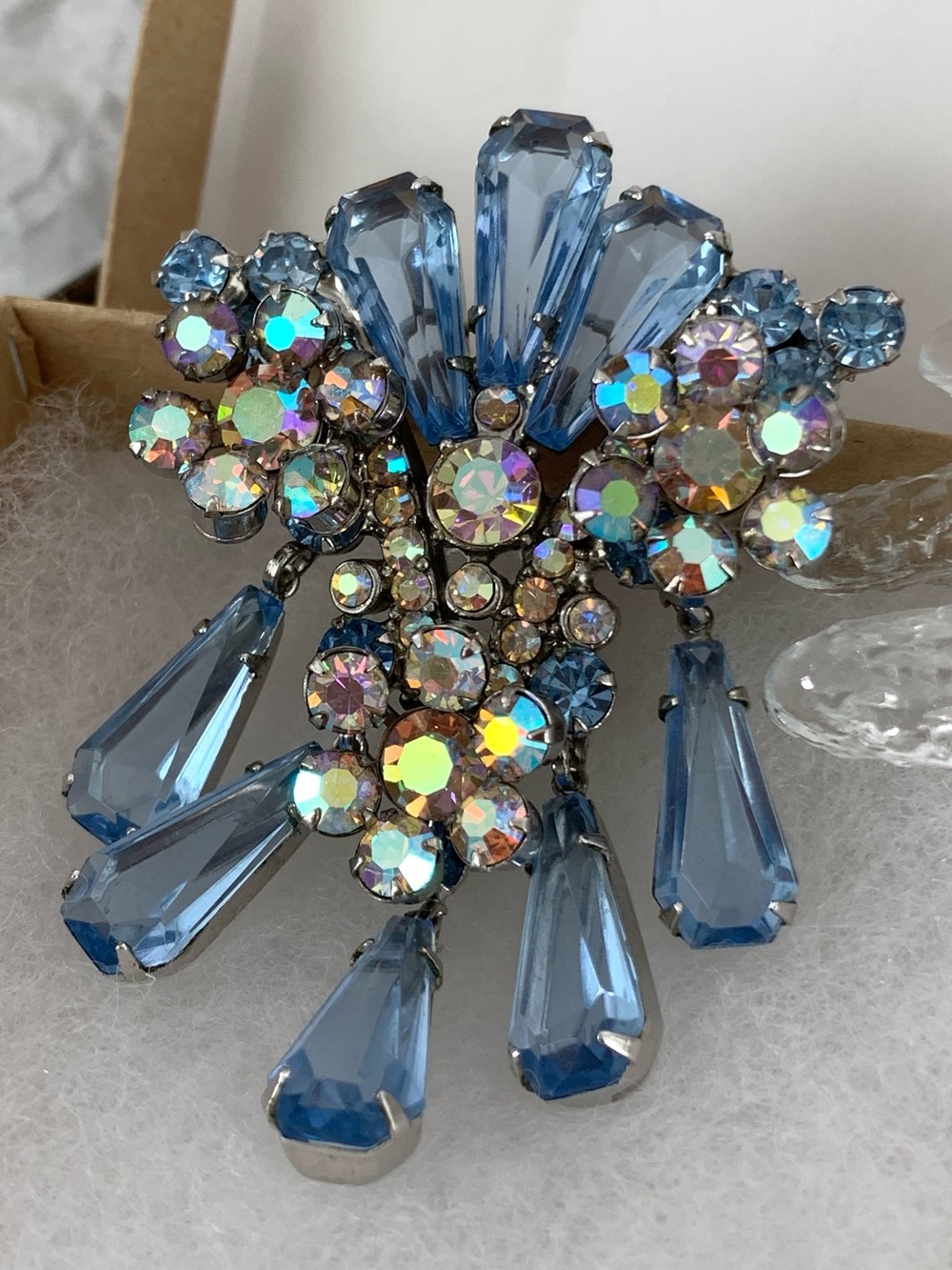 Juliana D&E DeLizza Elster Blue Florette Pentagon Brooch Earring Demi Parure Set - Picture 6 of 12